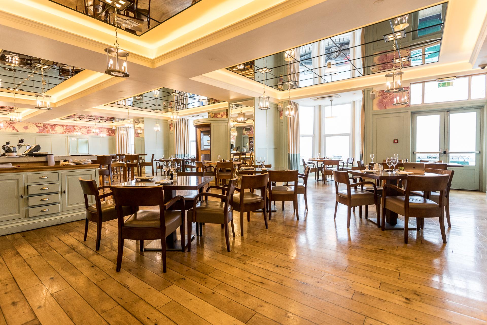 Claremont Hotel Douglas Bagian luar foto