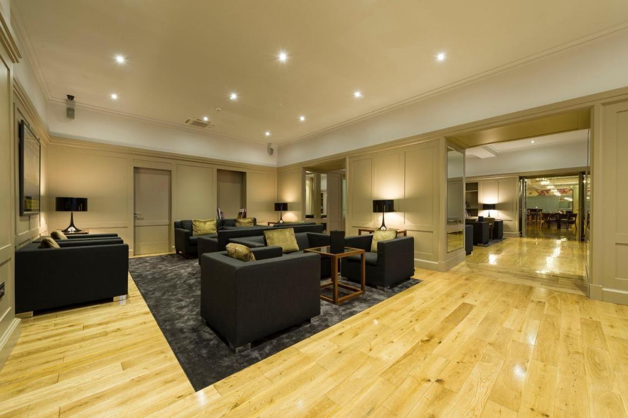 Claremont Hotel Douglas Bagian luar foto