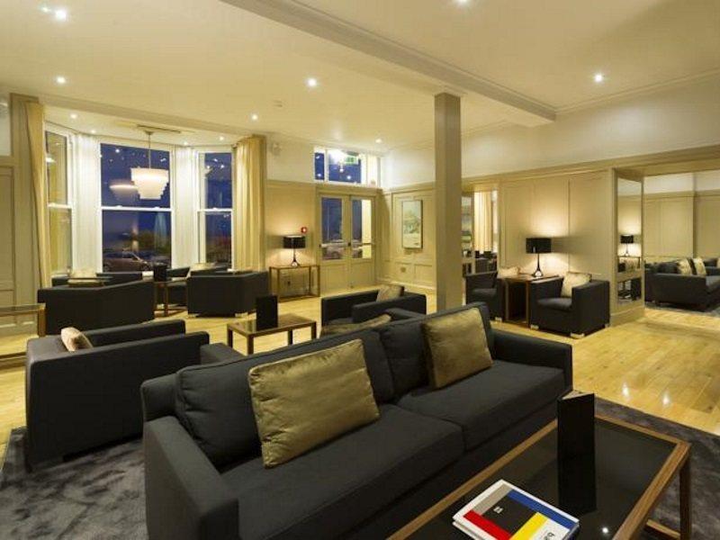 Claremont Hotel Douglas Bagian luar foto